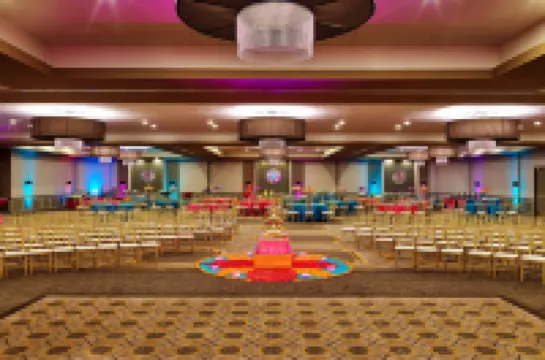 Sheraton Lisle Naperville Hotel Hotels in Lisle