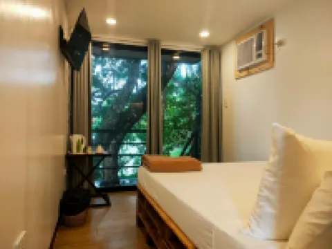 Kaliraya Surf Kamp by Eco Hotel Laguna Hoteles en Lumban