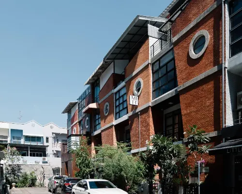 MiTT Haus (Lat Phrao 5) Hoteles cerca de Escuela Horwang