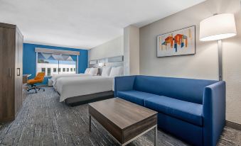 Holiday Inn Express & Suites San Diego-Sorrento Valley