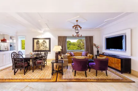 The Claridges New Delhi - Preferred L.V.X. Collection