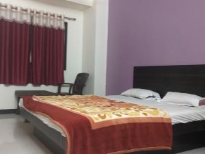 Athithi Palace Lodging