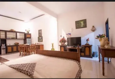 Omah Demak Ijo by Occupied Hotel di Ambarketawang