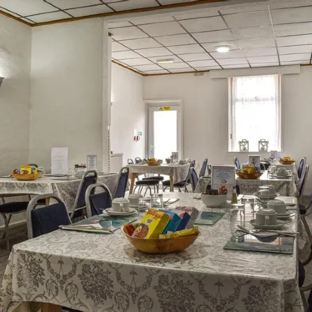 Danescourt Lodge Отели рядом с достопримечательностью «Южный пирс»