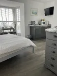 Duporth Guest House Отели в г. Ньюлин