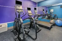 Holiday Inn Express & Suites CHICAGO-ALGONQUIN by IHG - gimnasio