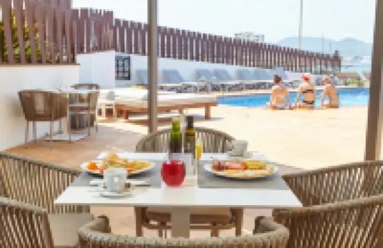 Sol Bahía Ibiza Suites