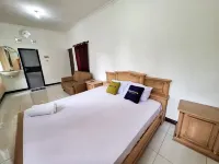 Urbanview Hotel Kusuma Garden Cianjur