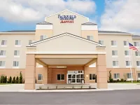 Fairfield Inn & Suites Peoria East فنادق في Fondulac Township