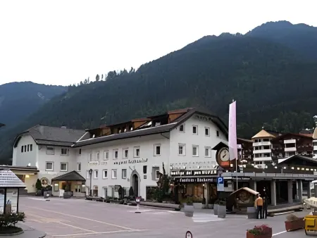 Hotel Garni Snaltnerhof Отели в г. Ортизеи