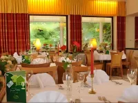 Hotel Zur Burg Sternberg - Desayuno