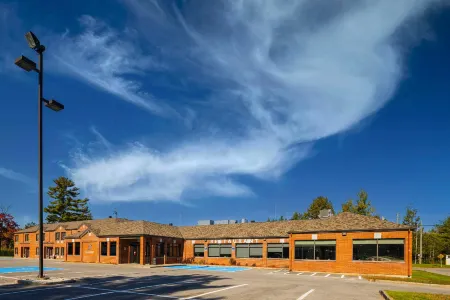 Econo Lodge Отели в г. Портнёф