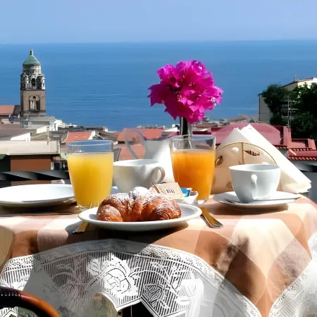 Villa Lara Hotel