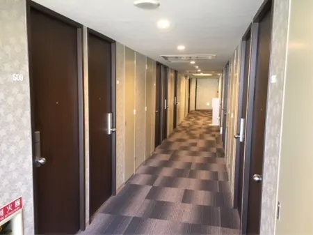 Green Hill Hotel Urban Отели рядом со станцией Okamoto Railway Station