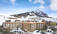 The Grand Lodge Hotel and Suites
