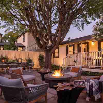 MacArthur Place Inn & Spa Hotel Exterior