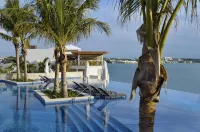 Hamilton Princess & Beach Club - A Fairmont Hotel - Pools
