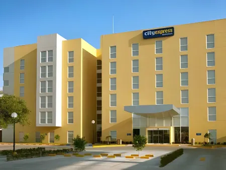 City Express by Marriott Manzanillo