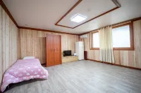 Cheorwon Making Memories Pension Hotels in Cheorwon-gun