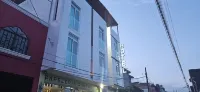Hotel & Suites Punto Oriente Hotel a Tonala