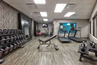 Hampton Inn Norfolk - Bãi đậu xe
