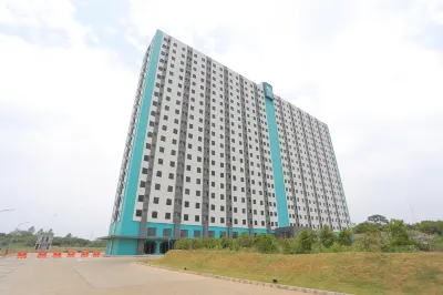 Apartemen Riverdale Cikarang by Alfa Rooms Hotel dekat Toko Mekar Plastik dan bahan kue