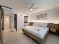 Incredibly Beautiful Condo Just Steps to the Beach Отели в г. 