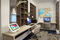 Tru by Hilton Denver Airport Tower Road - business