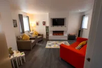 Hampton 3-bedroom Luxury Escape With Parking