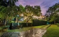 Lotus Estate Colombo Hotels in Malabe