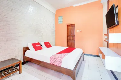 OYO 94384 Hotel Bata Merah Hotele w: Wiradesa