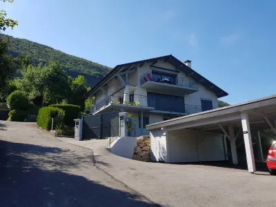 Appartement Semnoz - Vue Lac Hoteles en Sévrier