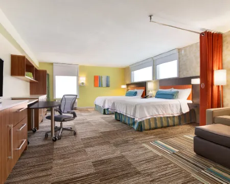 ホーム 2 スイーツ バイ ヒルトン シャンペーン / アーバナ シャンペーンのホテル