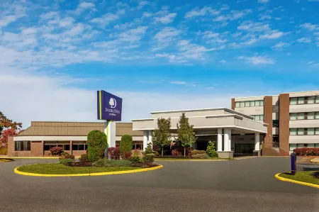 DoubleTree by Hilton Boston - Westborough Отели в г. Вустер Каунти