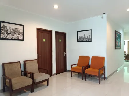 The Cabin Hotel Wirobrajan