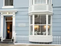 Lindholme Guest House Hotels in Tenby