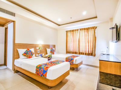 FabHotel Prime Royal Castle - Nr Coimbatore North Railway Station