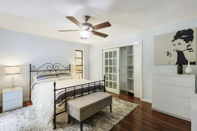 Pool Home, Steps to Secluded Beach Access Hotels near Ringling College of Art and Design