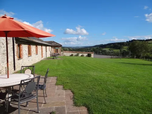 High Quality , Rural Views Peaceful, AONB, Jurrasic Coast, Dog Friendly.