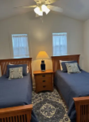 Updated Guest House  in Beaufort Historic District--Walkable to Front Street!