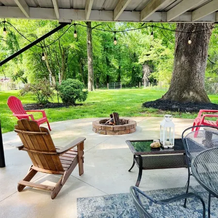 Upscale City Cottage Getaway