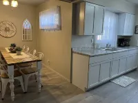 Dunes Cottage - Sleeps 8 - 3bd/2 baths