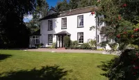 Luxury House in Perthshire-5 bedrooms all en-suite Hotels in Blairgowrie