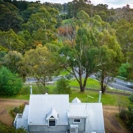 The Loft (fire+spa in centre of Hepburn Springs)