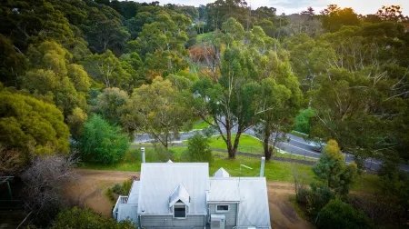 The Loft (fire+spa in centre of Hepburn Springs)