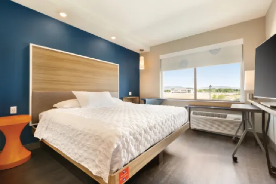 Tru by Hilton Meridian Boise West