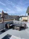 Great Family Vacation House - Minutes From Beach!