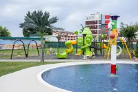 Flamingo Beach Hotel - Beach