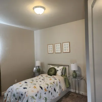 Entire New home in Edmond, Oklahoma - Wifi