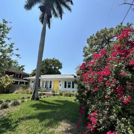 Gracie's Cottage 15 min to Beach